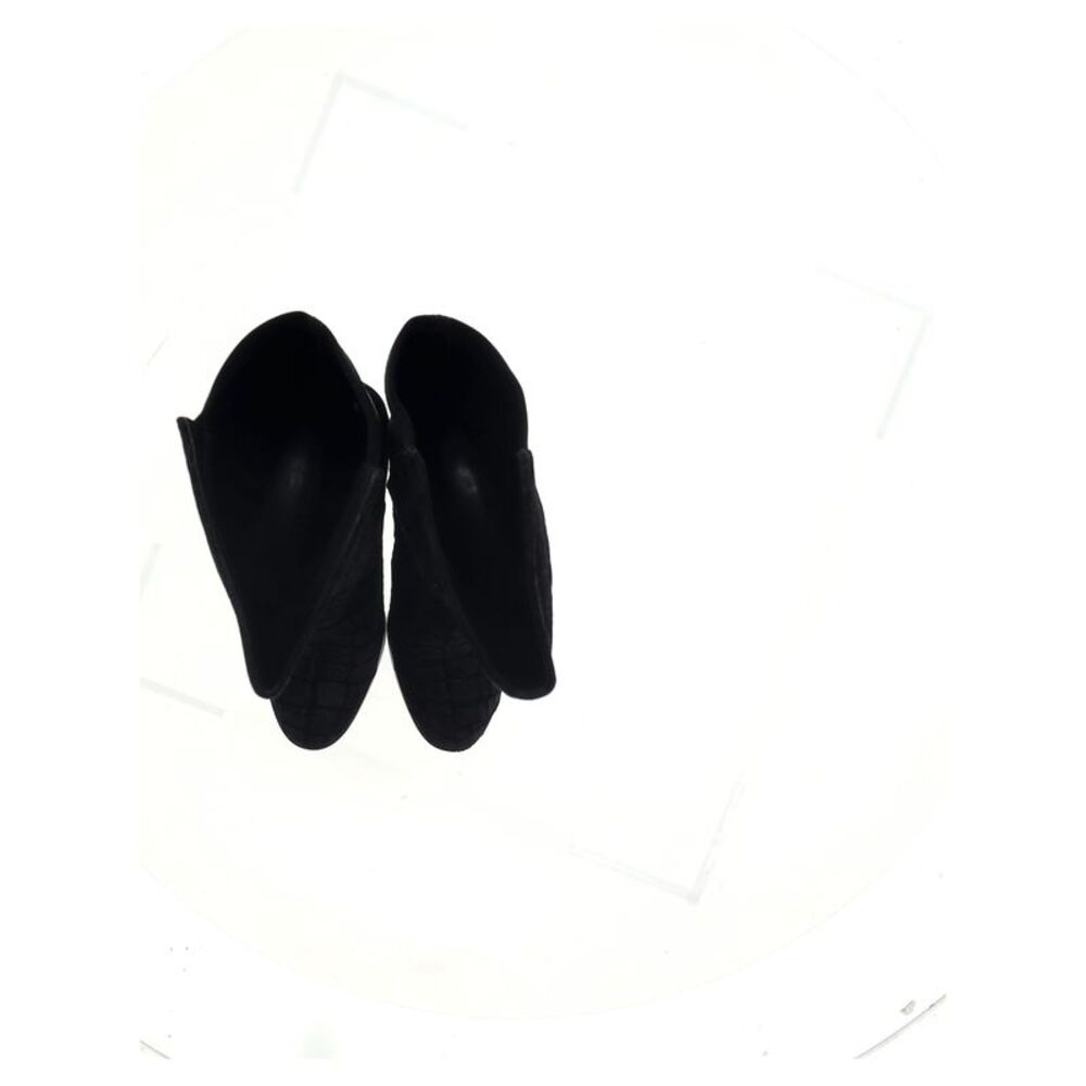 Stuart Weitzman Crocodile-Embossed Knee-High Heel… - image 3